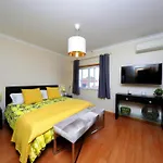 Casa Pips-elegant 3 Bed House In O Pomar *