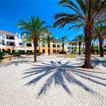 Casa Pips-elegant 3 Bed House In O Pomar Hébergement de vacances *