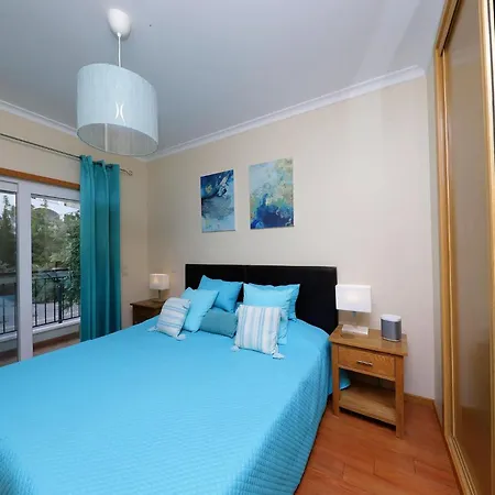 Feriehus Casa Pips-elegant 3 Bed House In O Pomar