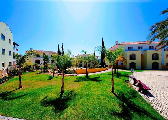 Casa Pips-elegant 3 Bed House In O Pomar