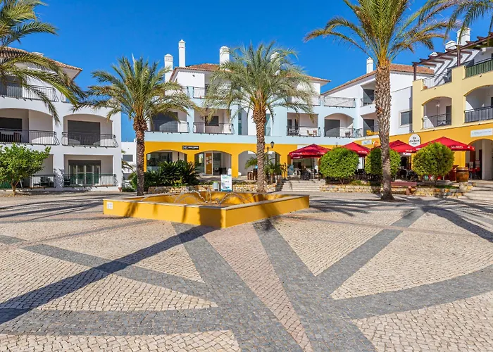 Casa Pips-elegant 3 Bed House In O Pomar كاباناس تْدي تافيرا