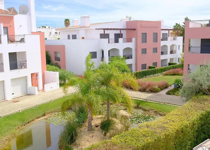 Casa Pips-elegant 3 Bed House In O Pomar بيت للعطل كاباناس تْدي تافيرا