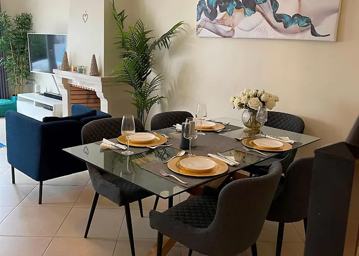 Casa Pips-elegant 3 Bed House In O Pomar * كاباناس تْدي تافيرا