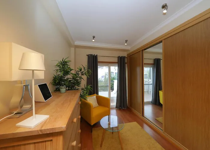 Casa Pips-elegant 3 Bed House In O Pomar كاباناس تْدي تافيرا