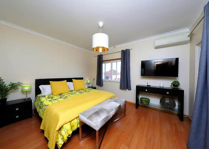 Casa Pips-elegant 3 Bed House In O Pomar *